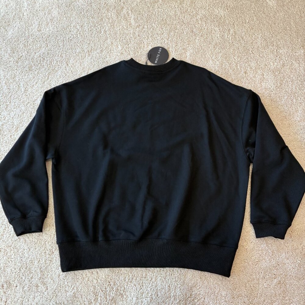 NWT Own The Moment Sweater White Fox Black - Picture 6 of 10